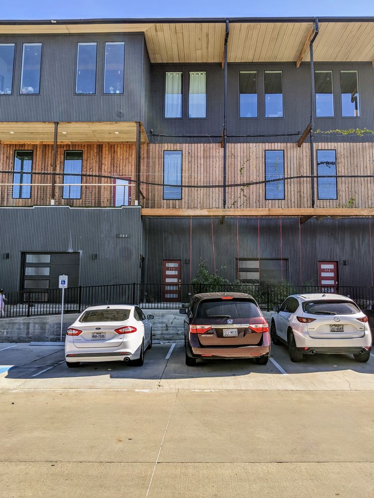 Kasparov Design Studios: 305 N Parker Ave, Bryan, TX 77803